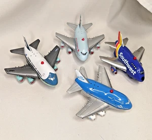 Electronic Jet Airliners Daron Toy Tech Southwest Airforce One POTUS KLM Canada - Picture 1 of 9