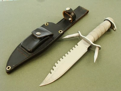 BIG VINTAGE VALOR JAPAN HOLLOW HANDLE SAWBACK SURVIVAL BOWIE KNIFE SET KNIVES VG - Image 1 of 4