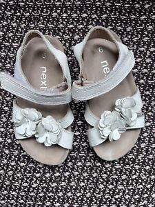 baby girl sandals size 6