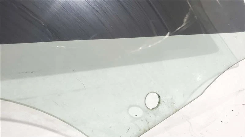 Puerta delantera derecha vidrio sedán OEM 2012 2013 2014 2015 2016 2017 BMW 328i Foto 1 de 4