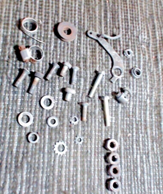 Tornillos de carburador Datsun 1600 1967 y herrajes surtidos 27 piezas Foto 1 de 4