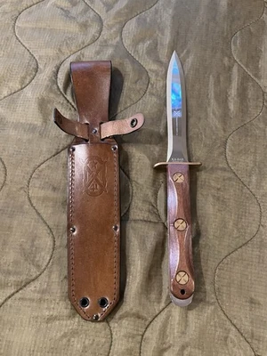 CUCHILLO DE PRESENTACIÓN DAGA COMANDO KA-BAR EK 13 con FUNDA - OLEAN, N.Y. - KABAR Foto 1 de 4