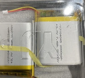 3.7V 2000mAh 7.4Wh Li-Polymer Li Battery 104045 JST 3Pin 1.0mm   #S-18 - Picture 1 of 3