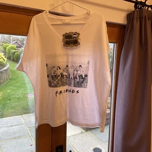 Friends TV Show Women’s T-Shirt, White Short Sleeve, Size XXL - Picture 1 of 7