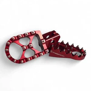 Optimized Enduro Foot Pegs for Beta 125-500 RR/RS/RR-S/Racing 2020-2025 (Red) - Bild 1 von 3