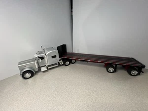 Peterbilt 389 Truck with Flatbed Trailer Silver Metallic. - Picture 1 of 14