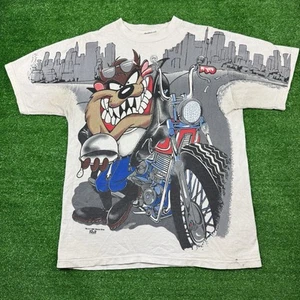 Vintage 1995 Looney Tunes Taz Eat My Dust Motorcycle All Over Print T-Shirt AOP - Bild 1 von 20