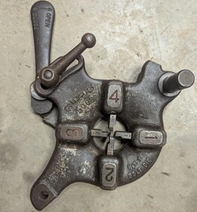 Ridgid  500B 1/4 to 1"  Quick Opening Bolt Threading Die Head W/ Installed Dies - Picture 1 of 5