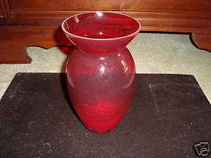 Ruby Red 8" Vase   - Picture 1 of 1