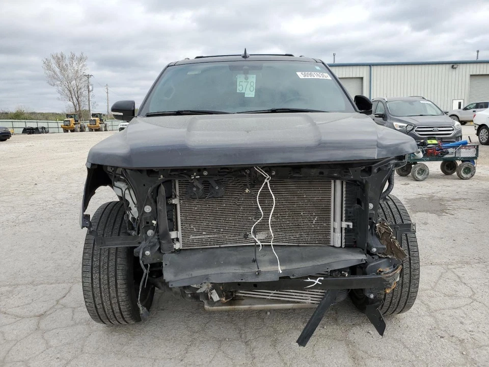 Used Hood fits: 2020 Ford Expedition  Grade B Foto 1 de 4