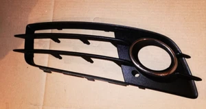 Audi A4/S4 B8 Driver Side Fog Light Bezel (8K0 807 681) - Picture 1 of 2