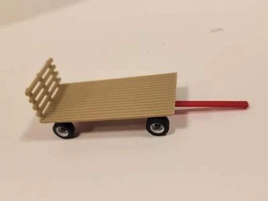 Hay wagon flat with red running gear 1/87 - Picture 1 of 2