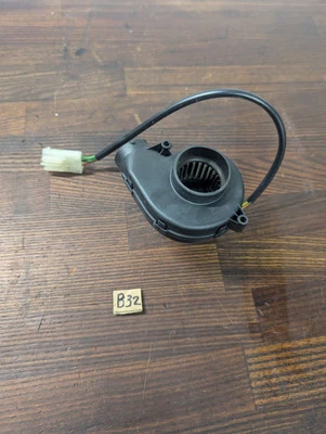 12901745 0130002831 Bosch BMW Serie E46 Calefactor Soplador Motor VENTILADOR Foto 1 de 4