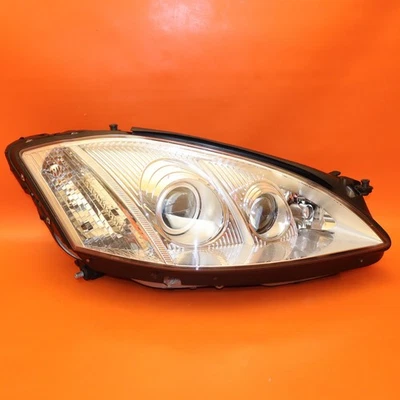 MERCEDES BENZ S550 HEADLIGHT RIGHT PASSENGER 2007 2008 2009 XENON A2218203061 Foto 1 de 4