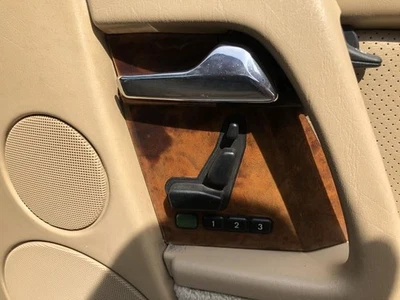 1991 MERCEDES-BENZ 300SL 电源座椅调节电动开关右乘客 75814 — 第 1/4 张图片