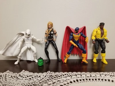 Marvel Legends Action Figure Set Moon Knight, Valkyrie, Nighthawk, Luke Cage - Imagem 1 de 4