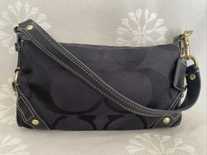 Coach Carly Signature Black L0673 -10730 Bag Purse Baguette Handbag - Picture 1 of 9