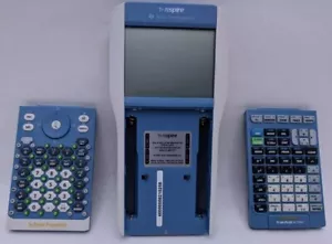 Texas Instruments graphischer Taschenrechner mit TI-84 Plus & TI-Nspire Tastenfelder - Produktbündel - Bild 1 von 3