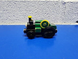 TREVOR Thomas the Train & Friends Holzeisenbahn Lok Lernkurve 2003 - Bild 1 von 4
