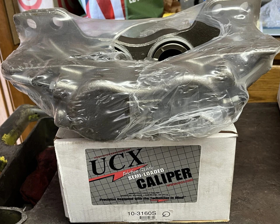 CAMIÓN CHEVROLET UCX 10-3160S reconstruido con herrajes lado izquierdo Foto 1 de 1