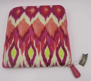 Chico's Size Large Packable Tote Bag Ikat Be Bold Zipper Closure Pink Red NWT - Picture 1 of 4