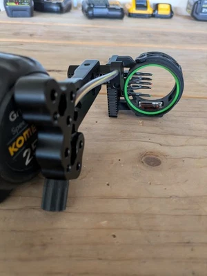 Mira de 5 clavijas Fuse Cybex - mira de caza con arco LH Foto 1 de 4