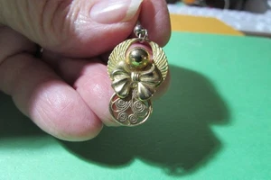 Pendientes colgantes perforados vintage de 1 1/2" de largo dorado ángel de la guarda - Imagen 1 de 4