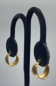 JCM 14k Yellow Gold Tapered Hoop Earrings 1.7g - Picture 1 of 4