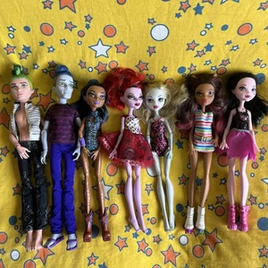 Monster High Puppen Konvolut  - Bild 1 von 13