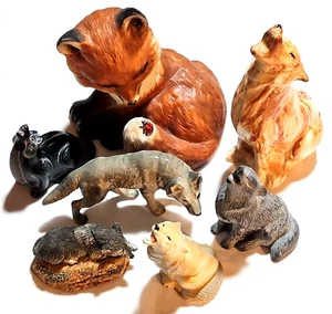 Lot of 6 Wolf Figurines, 1 Fox– Resin, Ceramic & Stone, Howling & Sleeping Mixed - Picture 1 of 22