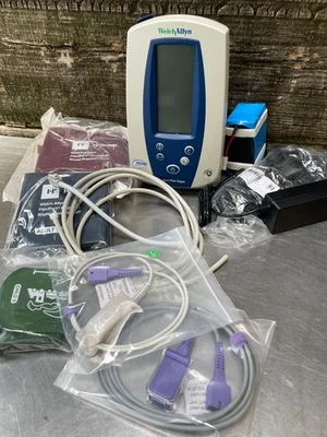 Monitor de signos vitales puntuales Welch Allyn 420 42NOB con puños, SpO2 y alimentación - SIN temperatura Foto 1 de 4