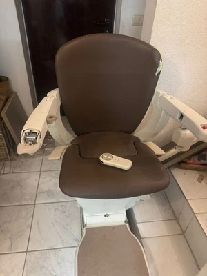 Lifta Treppenlift gebraucht – funktionsfähig – 4,26 m - Selbstabholung - Bild 1 von 4