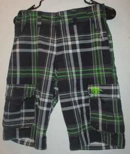 No Fear Big Boys Gray & Green Plaid 6 Pocket Cargo Shorts 9" Inseam Size 16 EUC - Picture 1 of 4