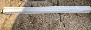 Clearance 1.8m long slotted concrete fence posts for fence panels