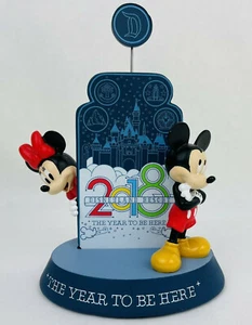 Disney Mickey Minnie Figure Photo Card Holder 2018 The Year To Be Here! WDW - Picture 1 of 9
