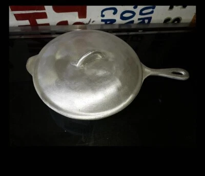 Jamaican Dutch Pot (Frying Pan Family's Size) - Image 1 of 4