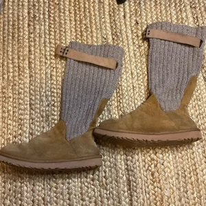 Botas convertibles Ugg Cambridge con hebilla 9 - Imagen 1 de 10