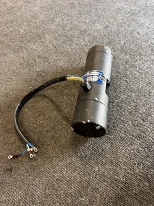 Kollmorgen TTB2-2042-3052-A DC Motor Industrial Drive 5.5A 185 oz/in - Picture 1 of 10
