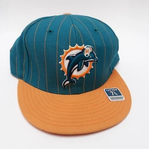 Miami Dolphins NFL Headwear Reebok Herren Fitted Gr. 73/4 Mütze Cap Logo Nadelstreifen  - Bild 1 von 6