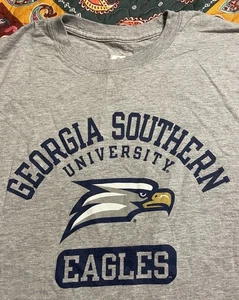 RUSSELL T-SHIRT "GEORGIA SOUTHERN UNIVERSITY EAGLES" ERWACHSENE S (34-36) small GRAU - Bild 1 von 2