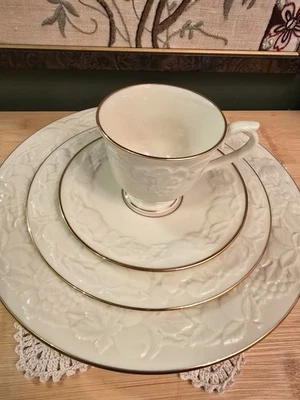 Коллекция Lenox Fruits of Life - Изображение 1 из 4