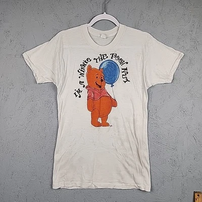 Camisa Winnie The Pooh Vintage Años 70 Para Hombre Pequeña Gráfica Logo Divertida Puntada Única  Foto 1 de 4