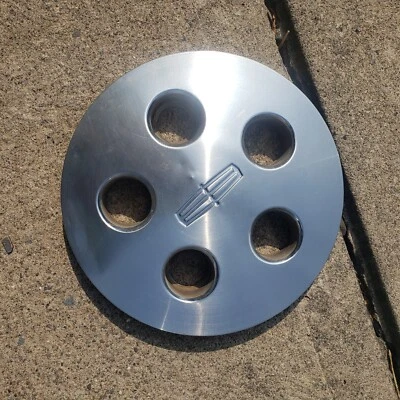 Центральный колпак колеса Lincoln Continental Mark 1984 1985 1986 1987 1988 1989 E4LC1007 - Изображение 1 из 4