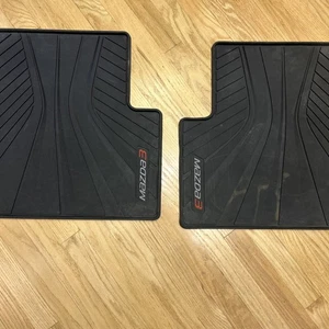 Alfombrillas de alta resistencia para todo tipo de clima OEM Mazda3 0000-89-L80 (2014-2018) - Imagen 1 de 6