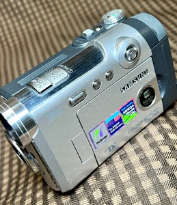 Samsung DuoCam Camcorder SC-D6550 Mini DV Compact Home Video Camera 900x Zoom - Picture 1 of 15