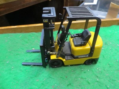 NORSCOT CAT CATERPILLAR GC25K FORKLIFT TRUCK  1/25  #55056 VGC - Image 1 of 4
