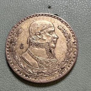 MEXICO - 1 Un Peso 1963 - Jose Morelos - Silver .100 Coin Gold Tinted - Picture 1 of 8