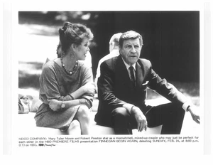 MARY TYLER MOORE, ROBERT PRESTON, FINNEGAN BEGINN AGAIN, 8 x 10 FILMSTILL - Bild 1 von 1