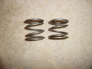 John Deere NOS Springs - Imagen 1 de 2