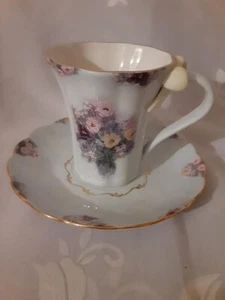 Lena Liu Bradford Garden Treasures Topaz Tulip Floral Teacup and Saucer - Picture 1 of 6